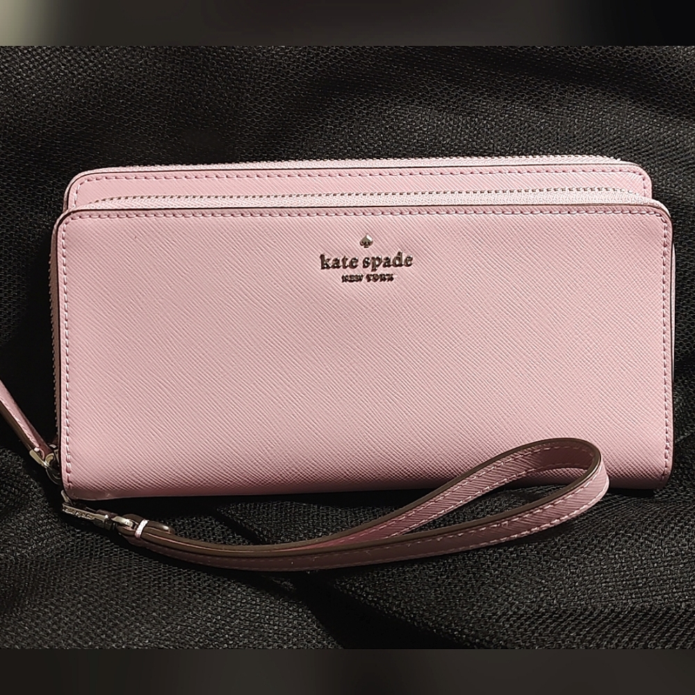 NWT Kate Spade Large Carryall Wristlet - Quartz Pink